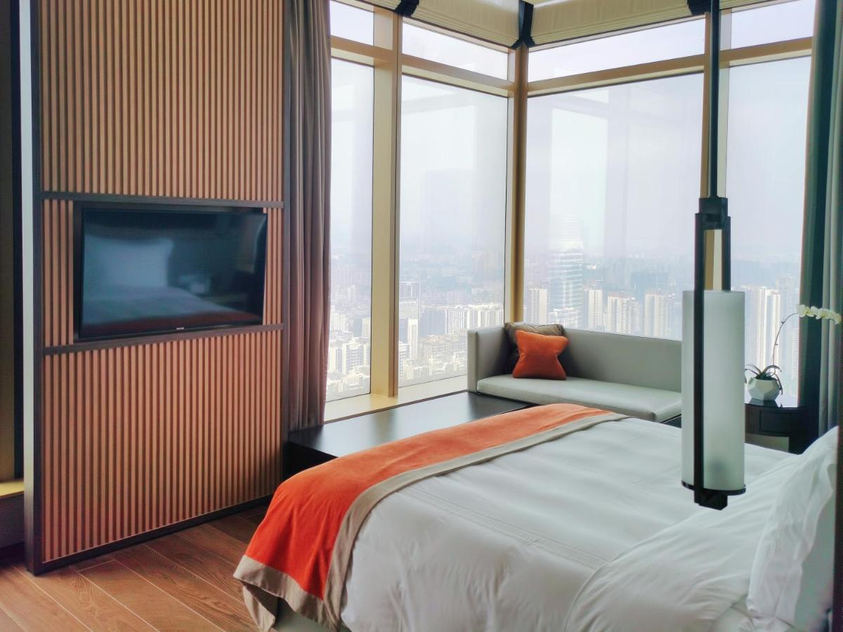 Jumeirah Guangzhou-Complimentary Shuttle Bus To Canton Fair Complex Buitenkant foto